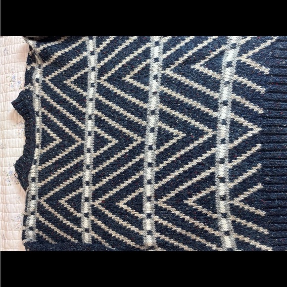 Architect Blue and White Patterned Crewneck Vintage Wool Blend Sweater - Picture 4 of 9